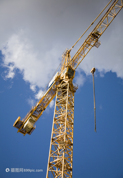 建筑起重機——現(xiàn)代都市的擎天之柱